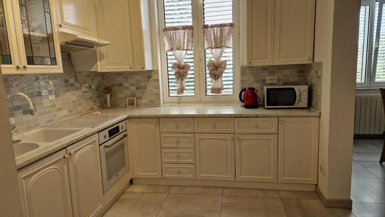 Apartman Bela Apartment Njivice 0*,  Croatia